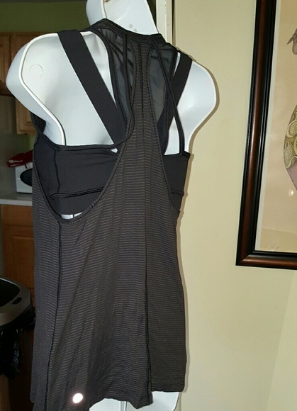 lululemon athletica Tops - Like New Lululemon 6